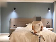 精选探花 约炮D奶小少妇故意把套操破射你一逼