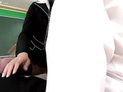 美女班主任留下我们跟她互舔,最后被口爆征服