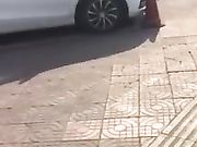 街拍射在美女黑丝袜上 真刺激