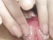 小骚货在家自拍自慰 淫水太多湿了一地