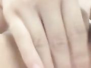 小骚货在家自拍自慰 淫水太多湿了一地