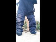 网红演绎留守村姑被农田劳作归来的农民大叔在农家小院里强搞