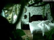 精品宾馆偷拍活泼开朗的牛仔裤美女被男友带到房间后不好意思磨叽半天才脱衣服 操爽后主动女上位迎合