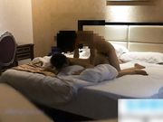 宾馆约炮苗条美乳小骚货MM特别主动各种体位啪啪啪小体格男干的挺生猛