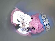 精品小旅馆偷拍大鸡巴小伙各种体位姿势草女友最后让男的闻闻自己的精液