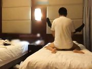 屌哥酒店约操某艺术学院美术专业极品性感美女芊芊,听对话好像是第一次出来约就被操哭了,国语!