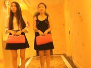 高级会所1000元选了个刚毕业没多久的漂亮短裙美女 进房间先操一次享受完按摩后再狠狠爆插