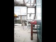 豪放姐自驾约炮中年粉丝到路边瓜棚野战玩着正爽瓜棚的看护回来了粉丝立马溜人了