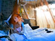 超漂亮的低胸连衣裙美女刚进房间就被按在床上操了一次,洗完澡后继续干