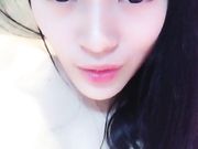 粉嫩漂亮的大眼美女主播紫薇大秀普通話对白