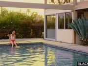 当我无聊的汉娜海斯时 我做坏事I Do Bad Things When Im Bored Hannah Hay