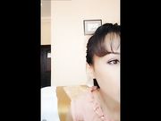 自驾姐特意换上漂亮连衣裙和曾经炮友的儿子宾馆约炮大概上次尝过鲜之后让姐很回味