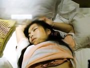 气质性感的美女和闺蜜一起见网友吃饭时2人喝多了带回酒店在沙发上先把胸大美女爆操内射又到床上干另外一个!