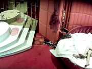 单位中年男领导和漂亮女下属酒店偷情,男的真猛干完后女的睡着了还不放过继续把她操醒,干完后接着又操!国语_cli