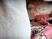 特色酒店偷拍高颜值性感美女和新男友开房开始害羞趴床上玩手机真正开操时没想到男的阳痿了,看表情生气了