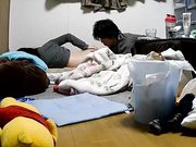 家庭摄像头破解强开小夫妻私密生活变态长毛男癖好特殊抱着女友屁股亲吻脱光衣服口水润滑互搞妹子奶子好大