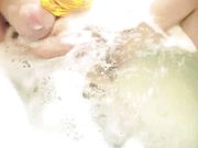 豪乳级美女凯竹放浪诱惑《迷醉淫浴缸》 咸猪手偷袭美乳 阴毛露出