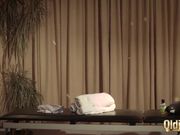 糟老头疯狂3P越干越来劲