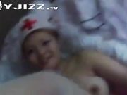 大奶制服装美护士-对屌大的男病人进行 特殊护理