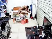 济南夫妻出租房打炮被偷拍