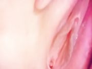 大眼睛美女家中穿情趣蕾丝抠逼玩跳蛋