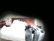 小旅馆偷拍秃顶大叔和少妇情人约炮看着情妇性感的逼毛干之前忍不住要先舔舔