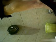 外站流出国内云上会所高清系列花内裤高跟靓妹尿太急射到了鞋子上