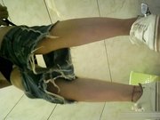 外站流出国内云上会所高清系列吸烟妹子貌似喝高了尿着突然呕吐