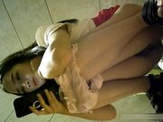 外站流出国内云上会所高清系列吸烟妹子貌似喝高了尿着突然呕吐