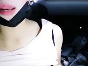 颜值不错的极品白虎粉逼好像磕了药有点嗨和豪车司机在野外车里瞎搞