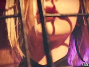 (Spizoo) Cages Emma Hix 囚禁在笼子里的金发美人