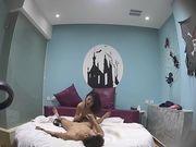 古怪房年轻情侣激情啪啪啪苗条美女很骚急促喘息已经受不了了渴望肉棒干完一炮休息一下又干一炮胡言乱语对白淫荡