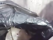 黑丝情趣露脸妍馨的内内，干净的逼逼大白屁股，道具抽插把自己搞喷了，手指奸屁眼，浪叫声让你撸