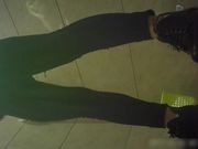 外站流出云上会所高清系列粉红内裤美眉貌似屁股痒不停的抠