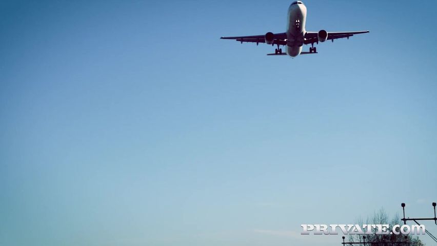 第一次肛被肛门中出的熟女