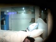 等男朋友来啪啪的妹子被爽约