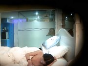 等男朋友来啪啪的妹子被爽约