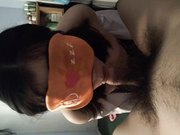 保险美女推销员为了业绩到客户家中推销时被男的趁机设计拍了不堪入目的照片后又被狠狠爆操!