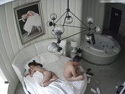 清纯师范大学大波肥臀美女被有点经济实力性欲旺盛的大叔包养开房打炮很生猛多姿势变换快速抽送啪啪响一起高潮