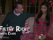 继父扮圣诞老人用大屌塞满女儿的小穴