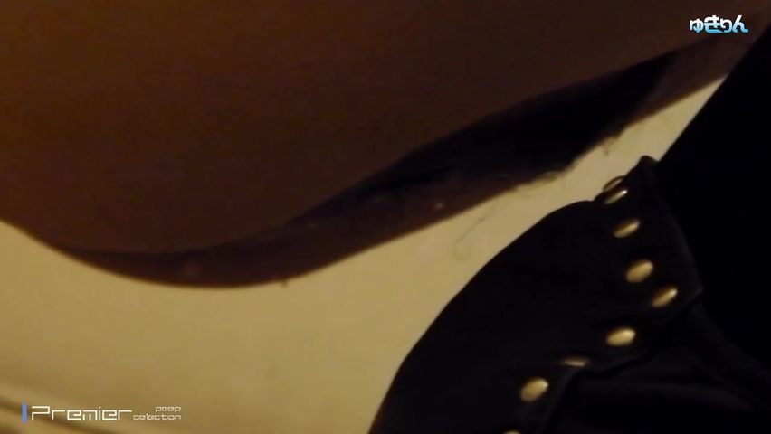 岛国某高级商场隔间多视角拍摄好多年轻漂亮妹子入镜胆真大