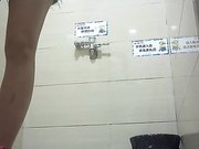 商场厕拍系列 妹子下面的毛真多一看就是性欲强