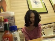 美女情人带回家喝咖啡大屌取暖