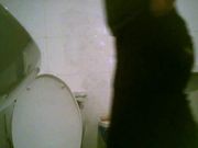 健身俱乐部偷拍来跳健美操的少妇有几个身材还可以