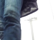 商场排队厕拍系列很富有的阿姨穿着性感丝袜下面看着很干净