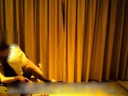 内裤哥欲求不满人妻