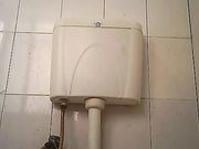 大学女生宿舍厕拍系列妹子一边尿尿一边都要睡着了