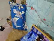 朋友家串门勾引漂亮小嫂子毛毛又黑又旺果然是个骚货