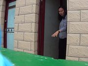 大学双机位女厕所系列美女毛好像不多