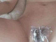 小嫩模不会刮逼毛让摄影师代劳对白有趣